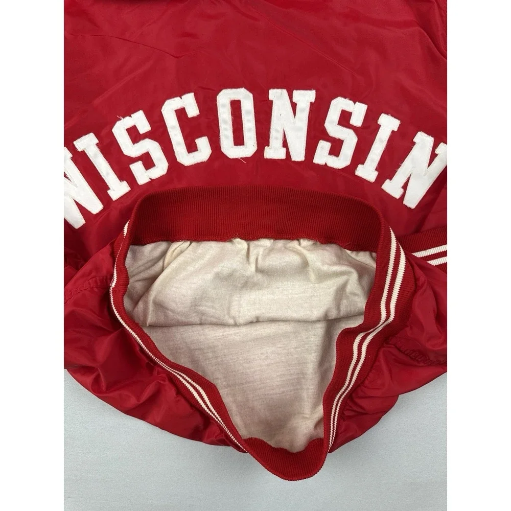 Vintage 70s Russell Athletic Wisconsin Badgers Lined Nylon Windbreaker USA M